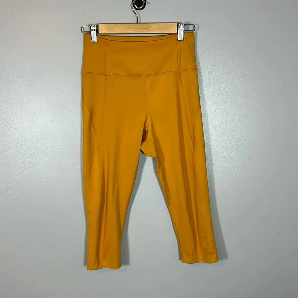 Girlfriend Collective Compressive High-Rise Cropped Legging Size Medium - Picture 2 of 6